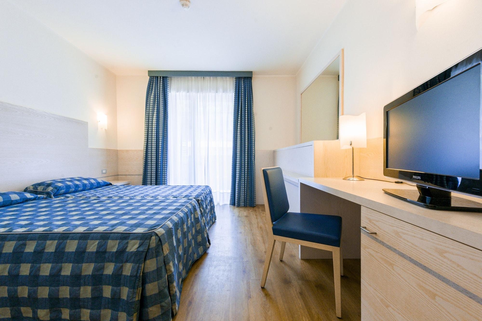 Hotel Caravel Bike 4*