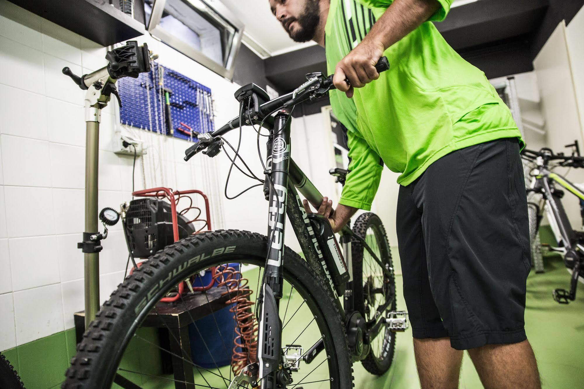 Caravel Bike Hotel