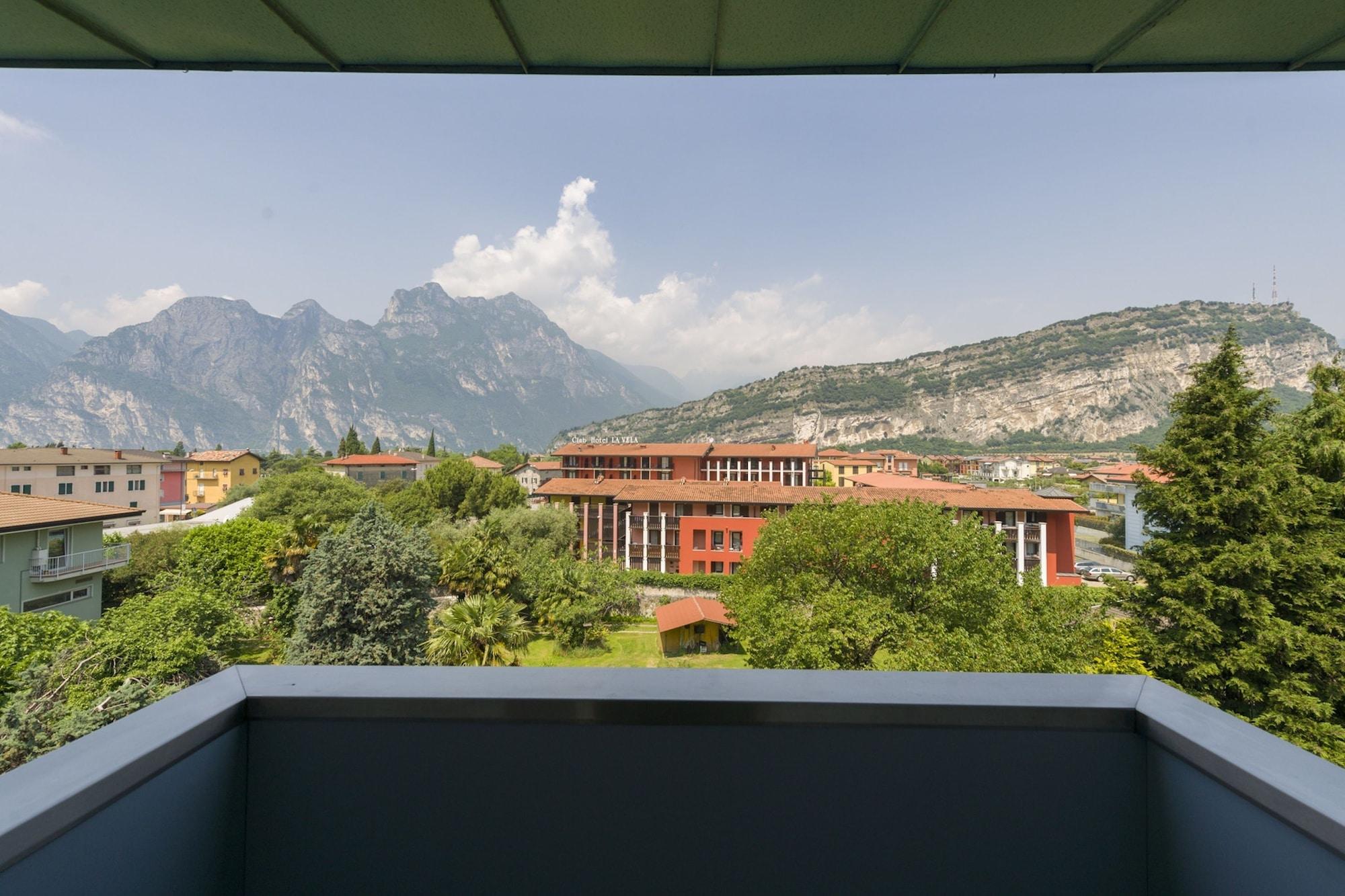 Caravel Bike 4* Torbole Sul Garda