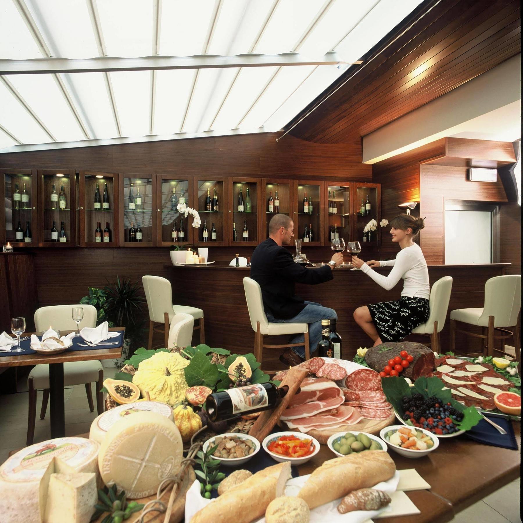 Hotel Caravel Bike 4*