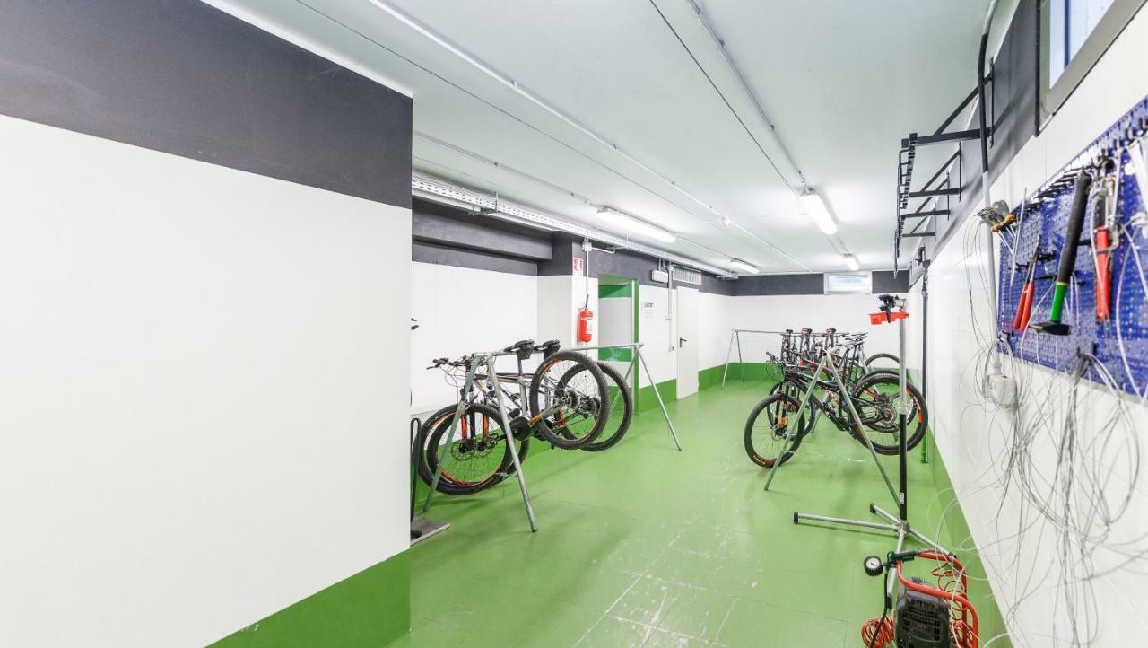 Caravel Bike Hotel