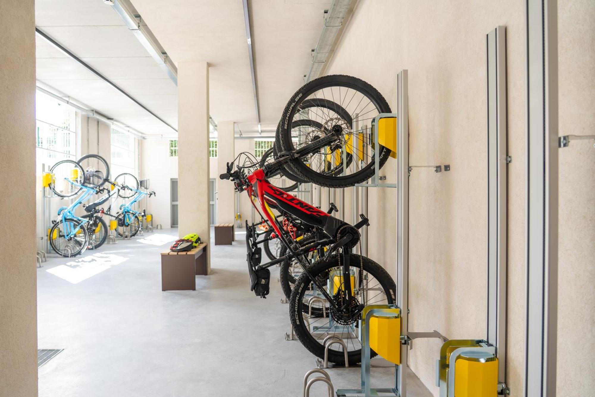 Hotel Caravel Bike 4*